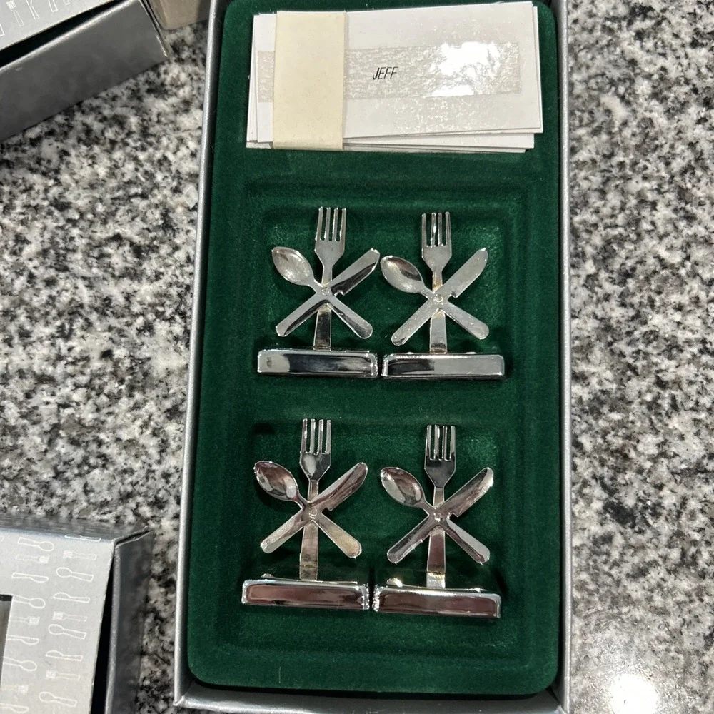 Lot‎ of 4 Sets of 4 Twos Company Placecard Holders Silver Plate 16 Total